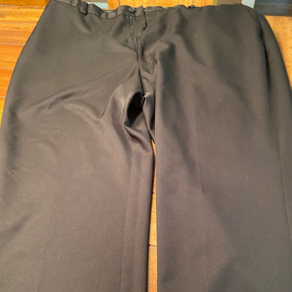 Mens Haggar 46x30 dress pant